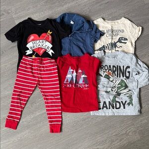 Boy clothing bundle size 2t